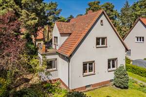 A well-maintained detached or semi-detached house with an idyllic garden – Die vollständige Adresse der Immobilie erhältst du vom Anbieter., 14482 Babelsberg Süd, Potsdam – Vorschaubild 18