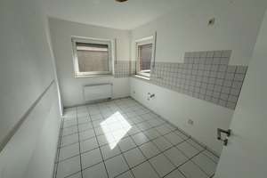 Erdgeschosswohnung mit Terrasse und Pkw-Stellplatz 
in verkehrsgünstiger Lage am Rande von Elsen – Die vollständige Adresse der Immobilie erhältst du vom Anbieter., 33106 Kernstadt, Paderborn – Vorschaubild 9