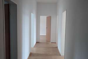 Große schöne helle renovierte Wohnung mit großem Bad – Augustastraße 14, 45879 Altstadt, Gelsenkirchen – Vorschaubild 3