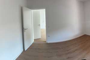Erstbezug nach Sanierung mit Balkon: Exklusive 2-Raum-Wohnung mit geh. Innenausstattung in Köln Poll – Köln – Vorschaubild 8
