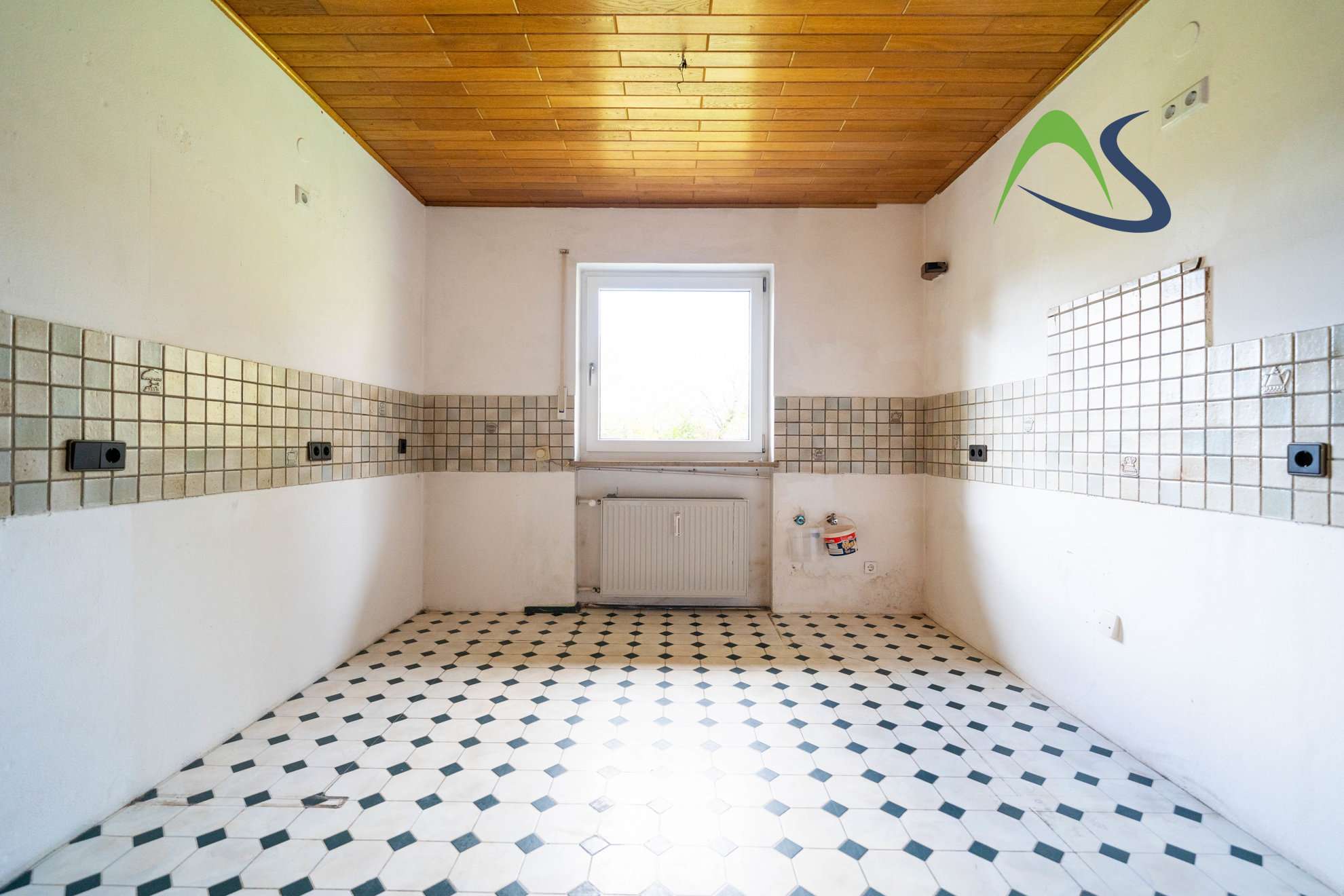 Immobilie in Donaustauf - Gepflegtes Zweifamilienhaus im Herzen von Donaustauf - Bild 2