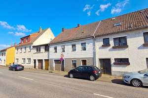 Attraktives Einfamilienhaus mit viel Potential, mit Garage und Terrasse in Saarbrücken-Bischmisheim – Die vollständige Adresse der Immobilie erhältst du vom Anbieter., 66132 Bischmisheim, Saarbrücken – Vorschaubild 2