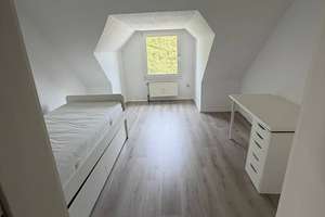 Kompaktes Wohnen in Gelsenkirchen: 1,5-Zimmer-Wohnung im Dachgeschoss – Bergstr. 45, 45897 Beckhausen, Gelsenkirchen – Vorschaubild 3