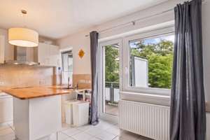 Kapitalanleger aufgepasst! Modernisierte & Vermietete 2-Zimmer-Wohnung mit Balkon in Hamburg-Horn – Die vollständige Adresse der Immobilie erhältst du vom Anbieter., 22111 Horn, Hamburg – Vorschaubild 2