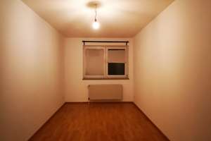 Helle 3-Raum-Hochparterre-Wohnung mit Balkon und EBK in Hamburg-Rahlstedt – Heestweg 2, 22143 Rahlstedt, Hamburg – Vorschaubild 7