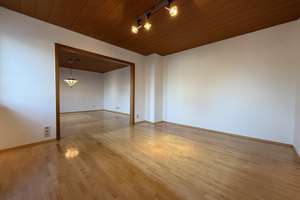 Sillenbuch: Gemütliche 3-Zimmer-Wohnung mit Tageslichtbad