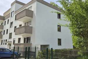 Großzügige 3-Zimmer-Wohnung mit zwei Balkonen in ruhiger Lage von München-Moosach