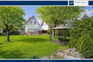 Großzügiges Gartenrefugium mit Pool, Sauna und lichtdurchflutetem Wintergarten