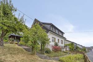 Wohnen & vermieten! Ein- / Zweifamilienhaus auf Traumgrundstück in der Dreisbach * 2 Garagen – 57080 Niederschelden, Siegen – Vorschaubild 3