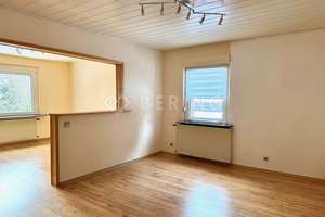 ZWEIFAMILIENHAUS | MEHRGENERATIONEN - WOHNEN | 2 GARAGEN | SIEGEN-NIEDERSCHELDEN – Die vollständige Adresse der Immobilie erhältst du vom Anbieter., 57080 Niederschelden, Siegen – Vorschaubild 12