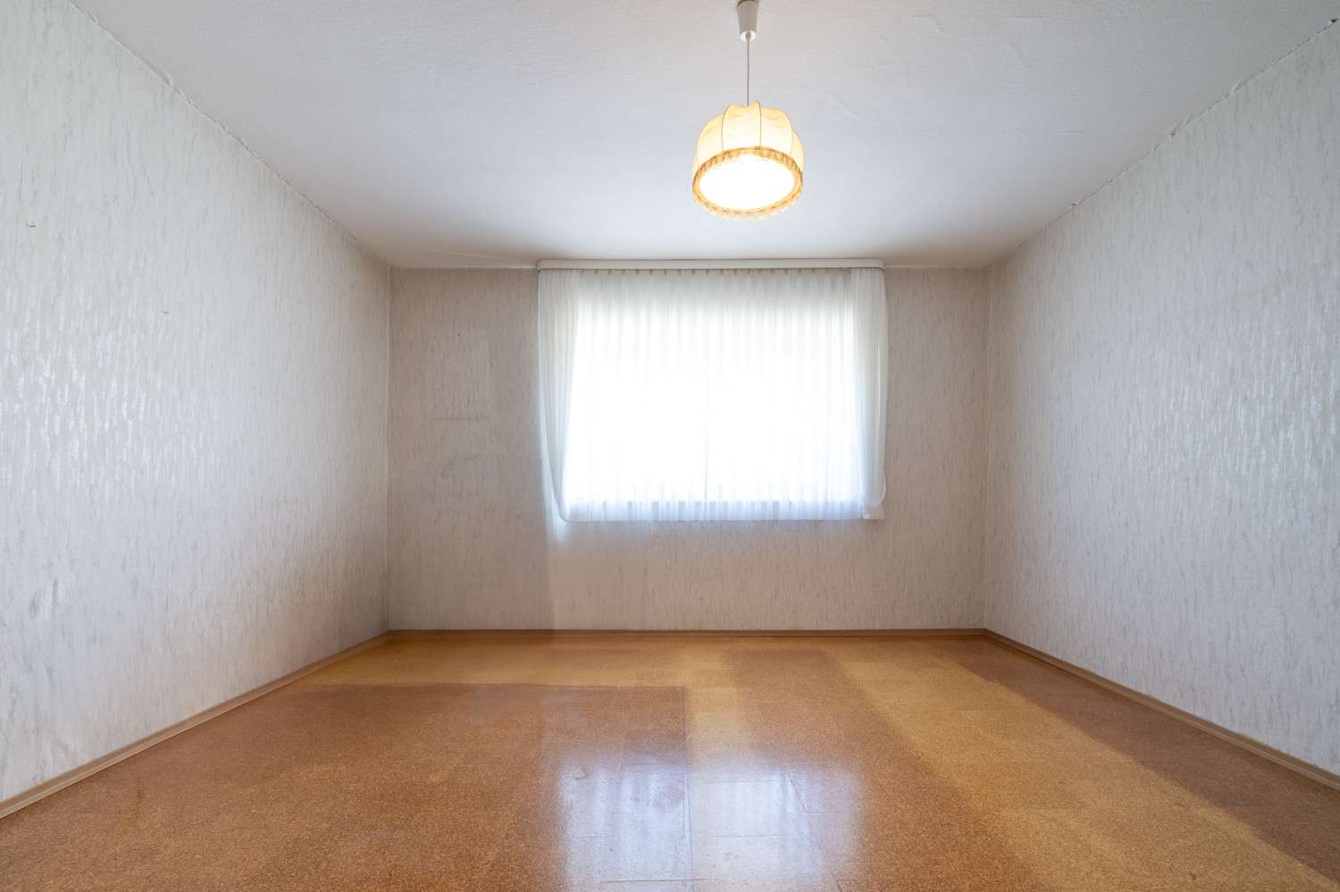 Immobilie in Amerdingen - Anwesen mit zwei Wohnhäusern * großer Garten & viele Nebengebäude auf 3.000 m² * ideal für Familien - Bild 0