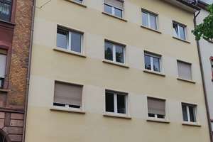 Frisch renovierte 2-Zi-Wohnung mit EBK und Dielenboden