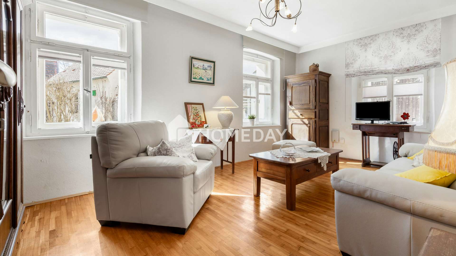 Immobilie in Neukirchen bei Sulzbach-Rosenberg - Wohnen mit Geschichte – ehemaliges Schulhaus mit großem Garten und 2 Wohneinheiten
 - Bild 6