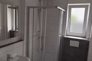 Exklusive 1-Raum-EG-Wohnung mit gehobener Innenausstattung mit Balkon und EBK in Ingolstadt – Stielerstr. 1, 85055 Ingolstadt – Vorschaubild 1