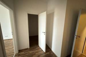 Traumhafte 2-Zimmer-Wohnung mit Balkon & saniertem Bad im begehrten Stadtfeld – An der Enckekaserne 8, 39110 Stadtfeld West, Magdeburg – Vorschaubild 9