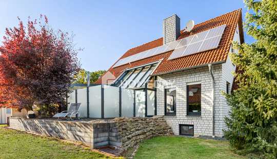 Bild von Traumhaftes Einfamilienhaus mit Einliegerwohnung und großem Garten – Erbpacht vorhanden