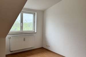 Vielseitig nutzbar: Vermieten oder einziehen – gepflegte DG-Wohnung in Top-Lage – Löschenhofweg 111, 47829 Uerdingen, Krefeld – Vorschaubild 7