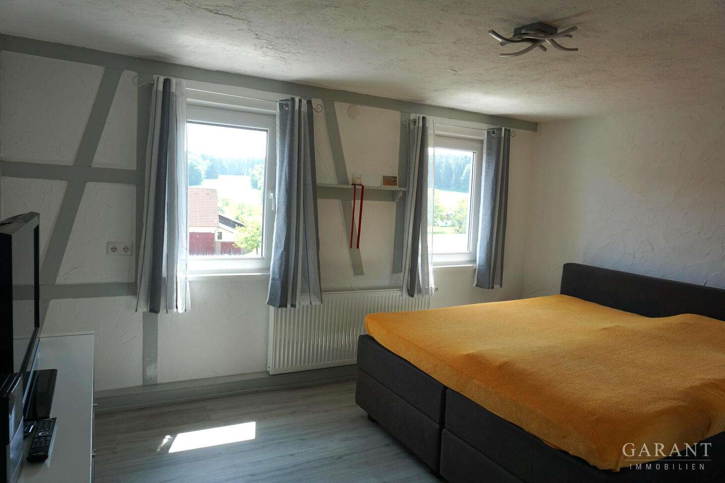 Immobilie in Simmersfeld - Charmantes Bauernhaus mit viel Platz für Mensch und Tier  - Bild 1