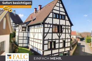 Charmantes Zweifamilienhaus mit historischem Fachwerkflair
