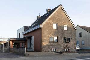 Doppelhaushälfte mit viel Platz für Ideen – Die vollständige Adresse der Immobilie erhältst du vom Anbieter., 46147 Sterkrade-Nord, Oberhausen – Vorschaubild 1