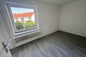 Helle, modernisierte 3-Zimmer-Erdgeschosswohnung mit Balkon – sofort bezugsbereit – Sternbergstraße 75, 38229 Gebhardshagen, Salzgitter – Vorschaubild 6