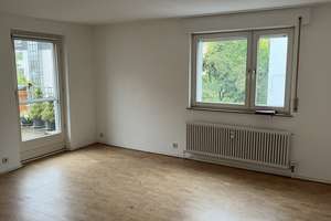 Schöne, helle und renovierte 3-Zimmer Wohnung im 3. OG, Stuttgart-Europaviertel, Balkon und neue EBK