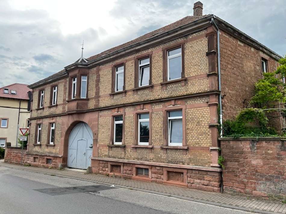 Front_West