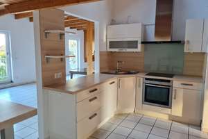 Helle und gemütliche 3-Zimmer-Dachgeschosswohnung mit Balkon, EBK, inkl. TG-Stellplatz in Köln – Frohnhofstr. 104, 50827 Ossendorf, Köln – Vorschaubild 10