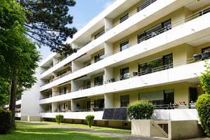 NEU RENOVIERTE 3-ZIMMER-WOHNUNG IN HOCHZOLL-SÜD – SÜDLOGGIA, TIEFGARAGE, KUHSEE-NÄHE