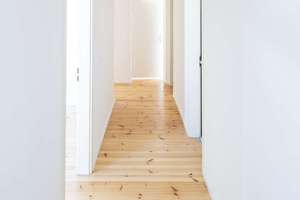 Bezugsfreie, große 3-Zimmer-Altbauwohnung mit Wohnküche, 2 Balkonen & Fahrstuhl – ideal für Familien – Berliner Allee 253, 13088 Weißensee, Berlin – Vorschaubild 9