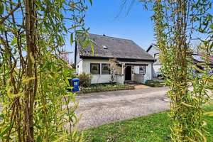 Einfamilienhaus in ruhiger Stadtrandlage in Kiel Suchsdorf – Die vollständige Adresse der Immobilie erhältst du vom Anbieter., 24107 Suchsdorf, Kiel – Vorschaubild 4