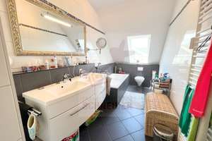 IMMOBILIEN SCHNEIDER - traumhaft schöne, frei werdende 3 Zi.-Dachterrassen-Wohnung in kleiner Anlage – Die vollständige Adresse der Immobilie erhältst du vom Anbieter., 81825 Waldtrudering, München – Vorschaubild 11