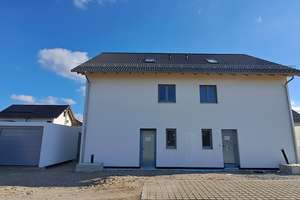 Neubau Doppelhaushälfte mit PV Anlage in begehrter Lage von Mühldorf Nord ! – Kopernikusring 54, 84453 Mühldorf am Inn – Vorschaubild 3