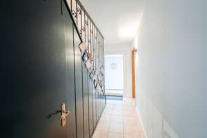 Familienfreundliches Haus im Grünen – modernisiert, provisionsfrei & gut angebunden – Die vollständige Adresse der Immobilie erhältst du vom Anbieter., 63768 Hösbach – Vorschaubild 11