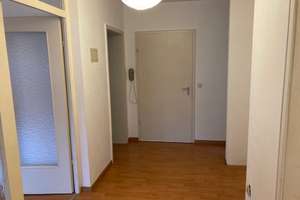 3 Zimmer - Wohnung mit Balkon! – Korntaler 17, 70439 Stammheim-Mitte, Stuttgart – Vorschaubild 2