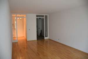 modern geschnittene 2-Zimmer Wohnung in München-Neuhausen St. Vizenz – Klarastrasse 18, 80636 Sankt Vinzenz, München – Vorschaubild 2