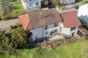 Solides Ein-/Zweifamilienhaus mit Burgblick in zentraler Lage von Hechingen-Boll! – Zollernalbkreis – Vorschaubild 3