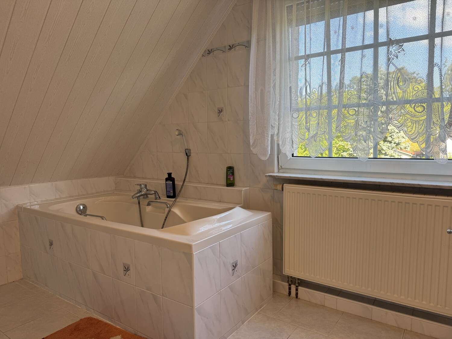 Immobilie in Mesekenhagen - Großzügiges Einfamilienhaus mit Doppelcarport und Obstgarten - Bild 0