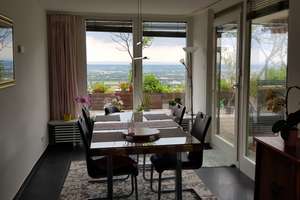 Stilvolle, vollständig renovierte 5-Zimmer-Penthouse-Wohnung mit Balkon und EBK in Heidelberg – Mombertplatz 64, 69126 Emmertsgrund, Heidelberg – Vorschaubild 4