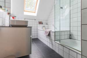SELTENE GELEGENHEIT! RUHIG UND DENNOCH ZENTRAL GELEGENE GALERIEWOHNUNG SUCHT NEUE EIGENTÜMER – Die vollständige Adresse der Immobilie erhältst du vom Anbieter., 47803 Kempener Feld/Baackeshof, Krefeld – Vorschaubild 10