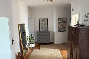 Großzügige 3-Zimmer-Wohnung mit 2 Balkonen, Eichenparkett und hochwertiger Einbauküche in Schwachhau – Busestraße 77, 28213 Neu-Schwachhausen, Bremen – Vorschaubild 2