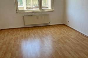 Helle 2-Zimmer-Wohnung mit Balkon im 3. Stock in Wuppertal – Distelbeck 20, 42119 Elberfeld, Wuppertal – Vorschaubild 2