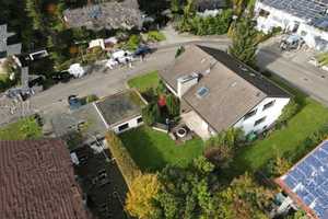 Zweifamilienhaus mit Doppelgarage - sofort frei! – Ostalbkreis – Vorschaubild 1