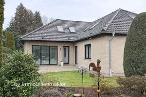 Hannover-Garbsen Top-gepflegtes 150 qm Familienhaus mit Garten, Terrasse & Garage – Die vollständige Adresse der Immobilie erhältst du vom Anbieter., 30823 Garbsen – Vorschaubild 1