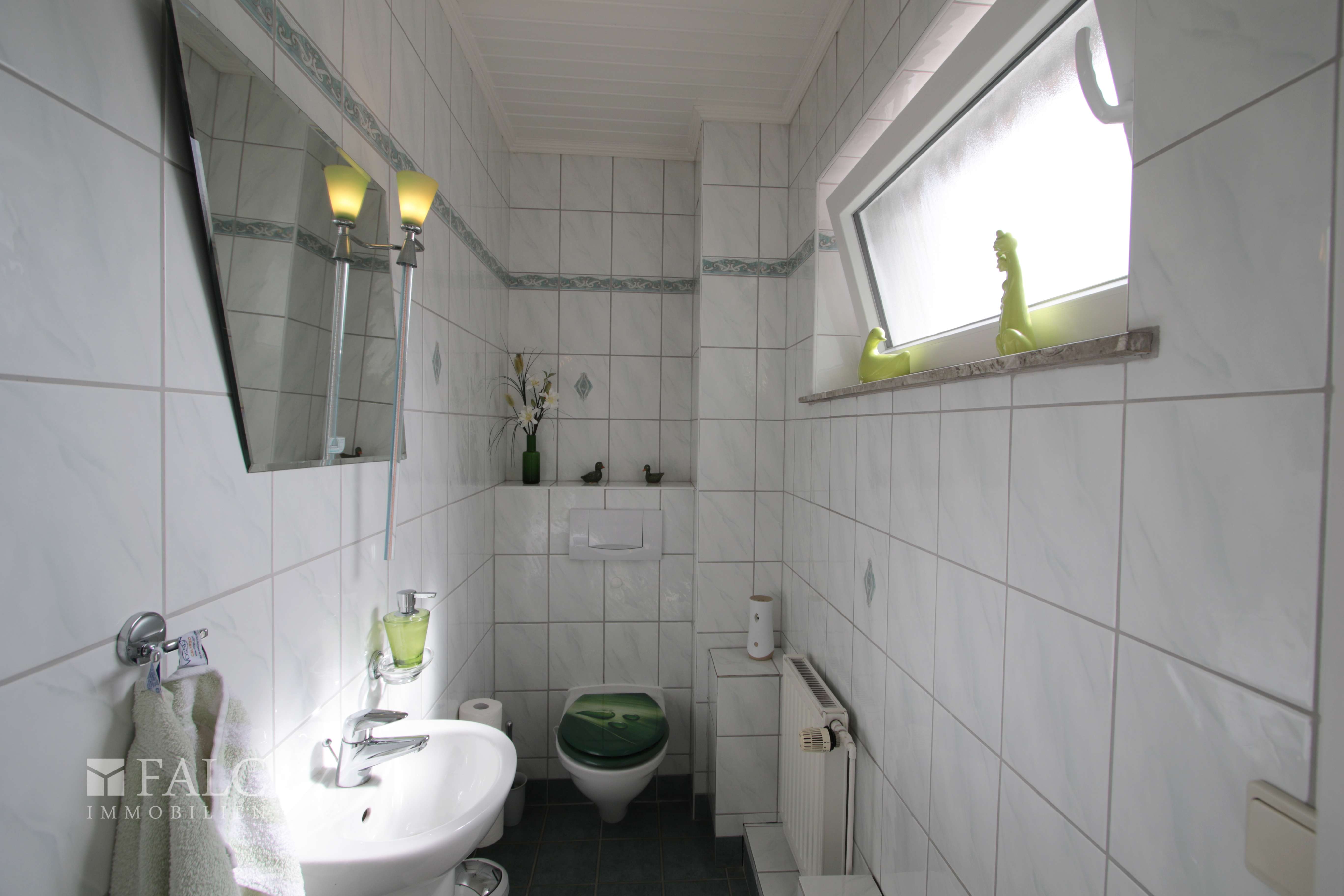 Immobilie in Schneverdingen - Tolles Haus mit flexibler Nutzung und großem Garten! - Bild 4