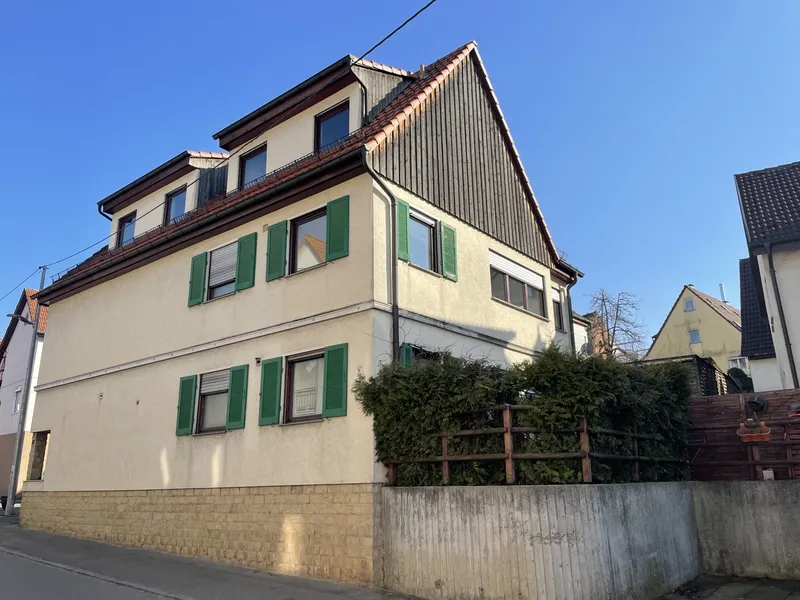 2-unit Zweifamilienhaus – Ostfildern/Nellingen – 229 m², balcony & terrace