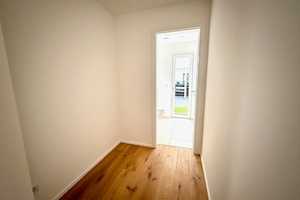 Bezugsfertig! Attraktive Neubau-DHH KfW 55 top Ausstattung Dielenböden 33659 Bi.-Senne – Bielefeld – Vorschaubild 10