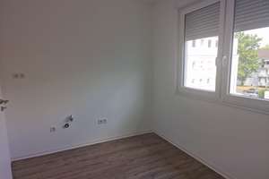 Auf gute Nachbarschaft: 3-Zimmer-Dachgeschosswohnung in Bonn Plittersdorf – Gotenstr. 111, 53175 Plittersdorf, Bonn – Vorschaubild 4