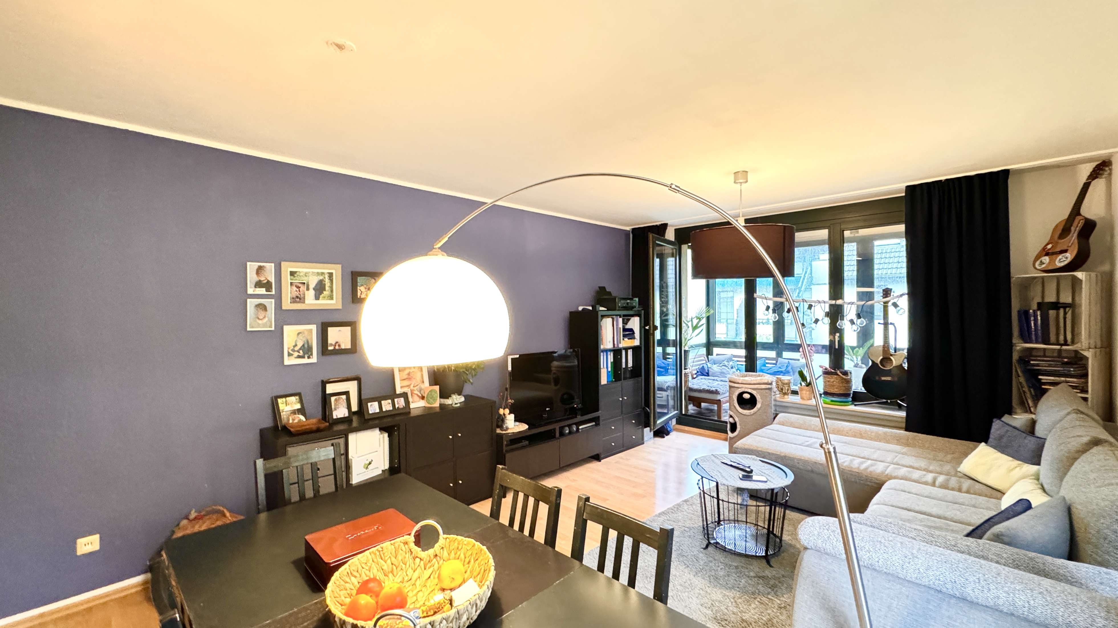 Immobilie in Monheim am Rhein - Vermietete Etagenwohnung mit Wintergarten und  PKW-Stellplatz im soliden Objekt in ruhiger Lage - Bild 2