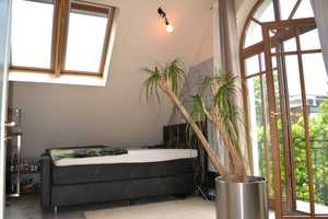 Stilvolles, einzigartiges und sehr gepflegtes lichtdurchflutetes 4-Zimmer-Reiheneckhaus  – München – Vorschaubild 31